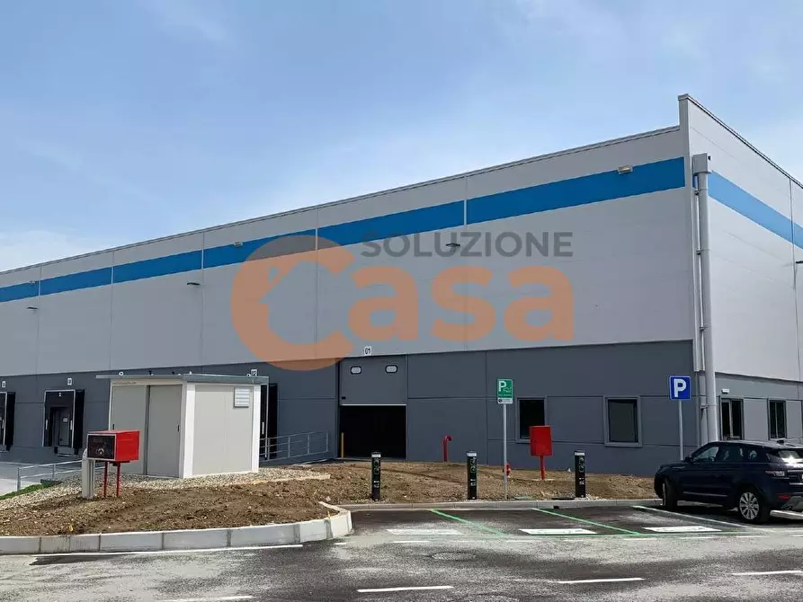 Immagine 4 di Magazzino in affitto  in Viale dell'Industria a Castel San Giovanni