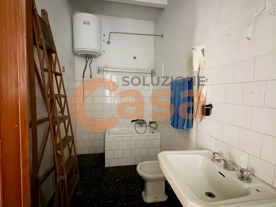 Immagine 33 di Palazzo in vendita  in Piazza Paolo Araldi a Rivergaro
