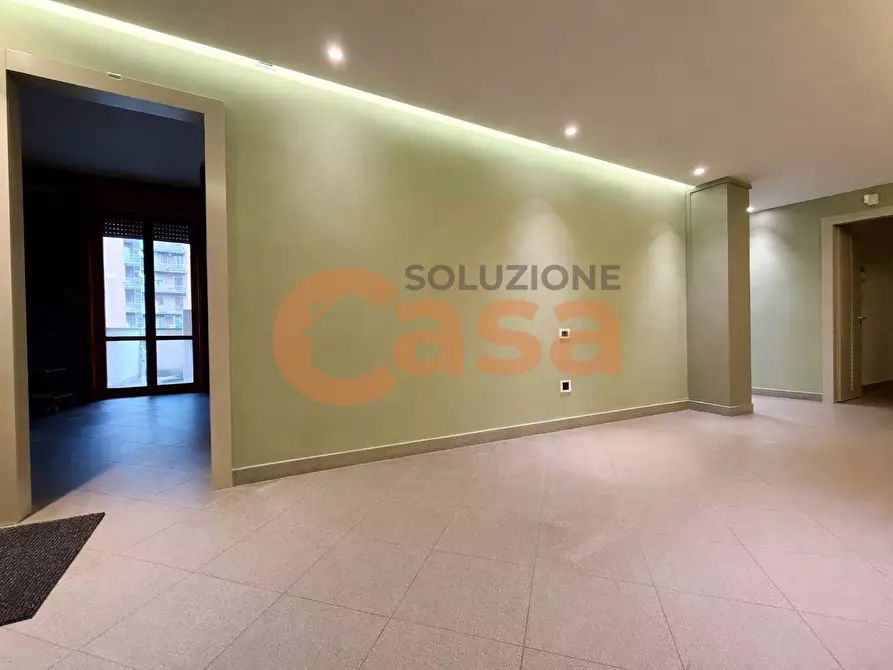 Immagine 1 di Ufficio in vendita  in Via Leopoldo Cerri a Piacenza