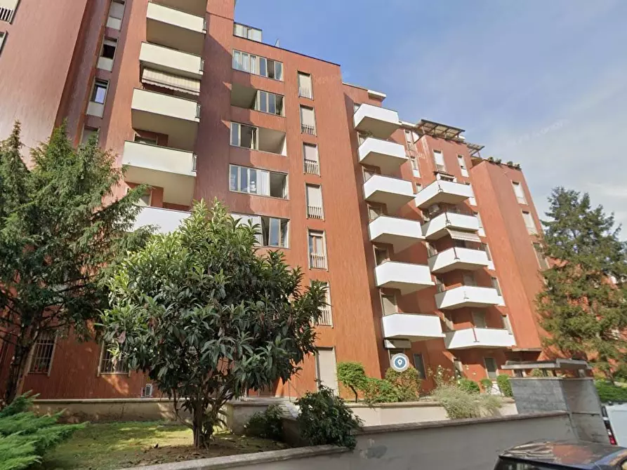 Immagine 17 di Ufficio in vendita  in Via Leopoldo Cerri a Piacenza