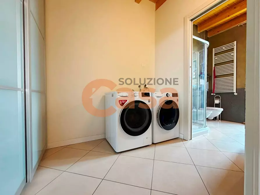 Immagine 39 di Appartamento in vendita  in Strada della Regina a Piacenza