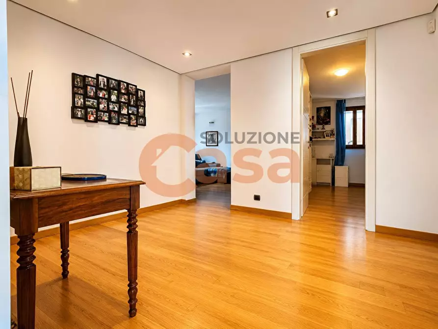 Immagine 31 di Palazzo in vendita  in Piazza Duomo a Piacenza