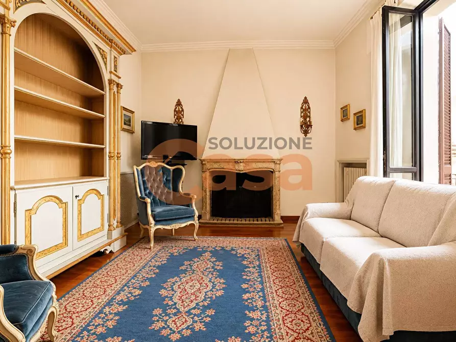 Immagine 9 di Palazzo in vendita  in Piazza Duomo a Piacenza