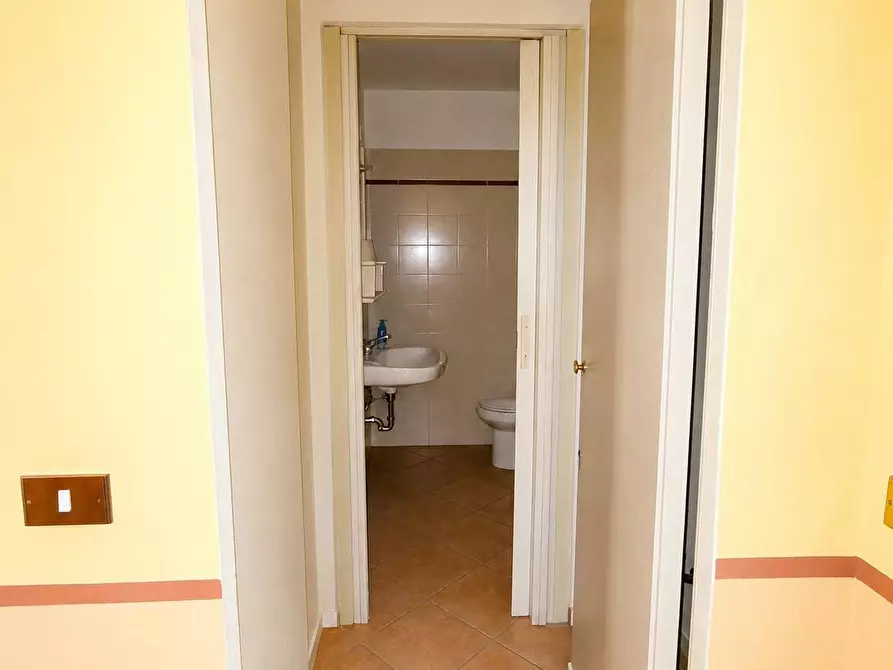 Immagine 7 di Ufficio in affitto  in Via Santa Franca a Piacenza