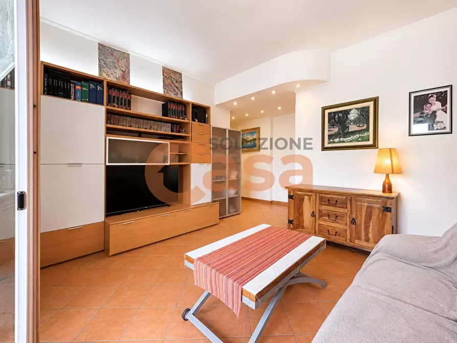 Immagine 2 di Appartamento in vendita  in Via Luigi Mensi a Piacenza