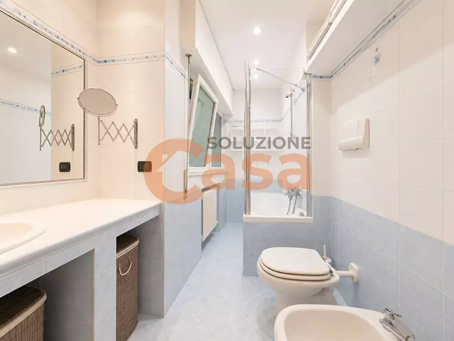 Immagine 16 di Appartamento in vendita  in Via Luigi Mensi a Piacenza