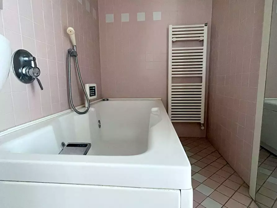 Immagine 21 di Appartamento in affitto  in Via Francesco Torta a Piacenza