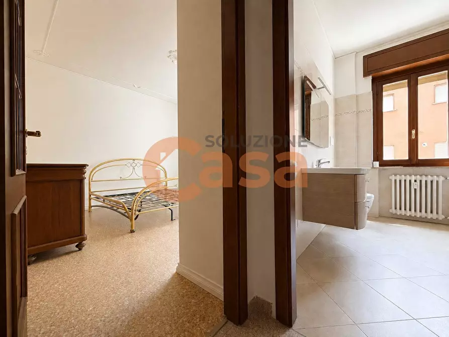 Immagine 10 di Appartamento in vendita  in Viale Dante Alighieri a Piacenza