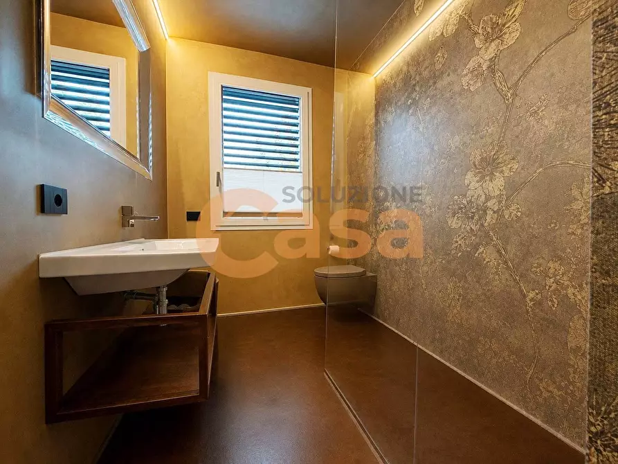 Immagine 23 di Villa in vendita  in Via Vittorio Bachelet a Rivergaro