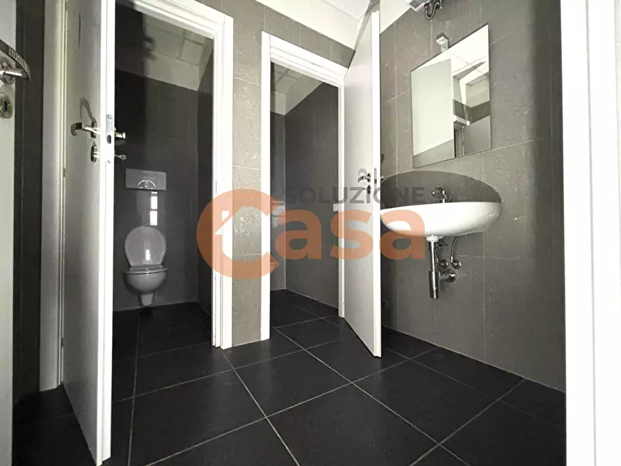 Immagine 18 di Ufficio in affitto  in Via Gorra a Piacenza