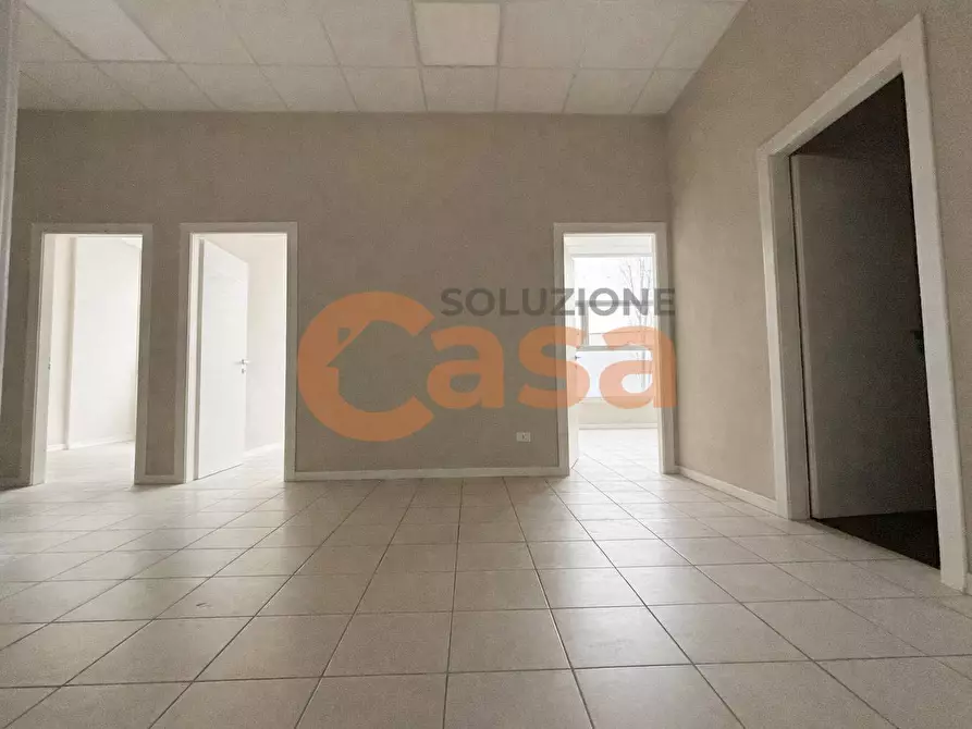 Immagine 5 di Ufficio in affitto  in Via Gorra a Piacenza