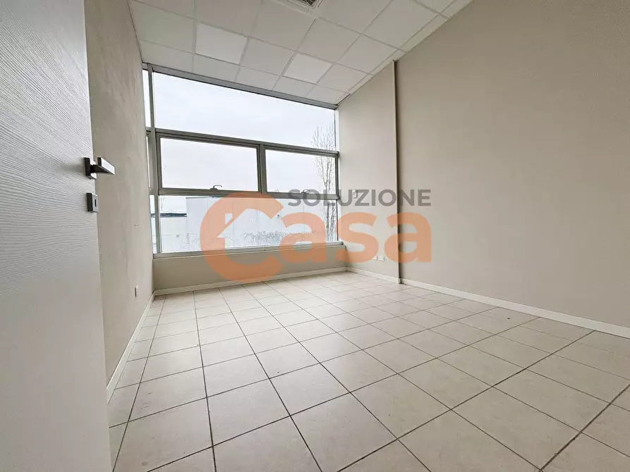 Immagine 4 di Ufficio in affitto  in Via Gorra a Piacenza