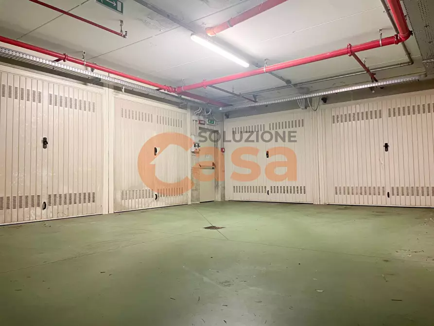 Immagine 12 di Box auto in affitto  in Via Venturini a Piacenza