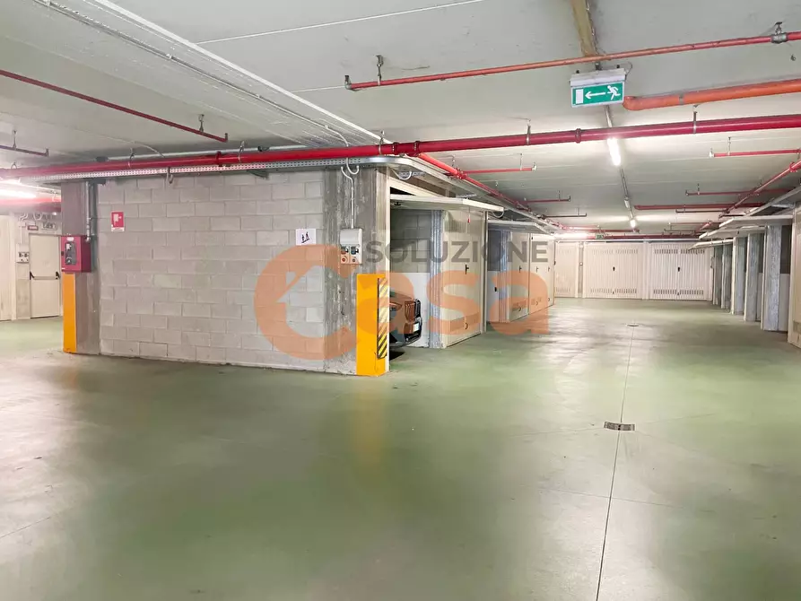 Immagine 13 di Box auto in affitto  in Via Venturini a Piacenza