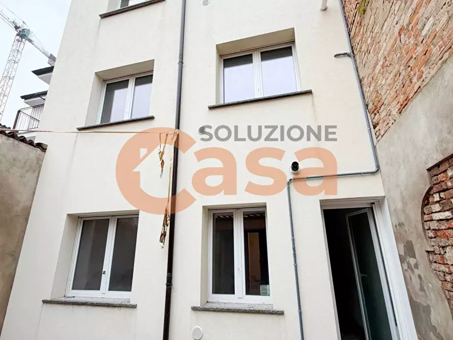 Immagine 3 di Palazzo in vendita  in Via XX Settembre a Cortemaggiore