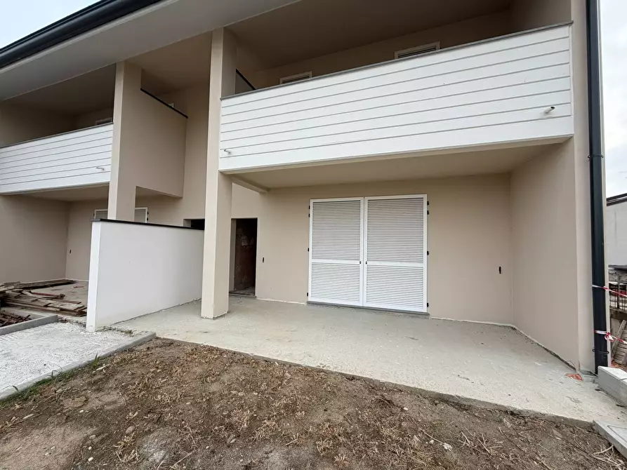 Immagine 5 di Villa in vendita  a Gossolengo
