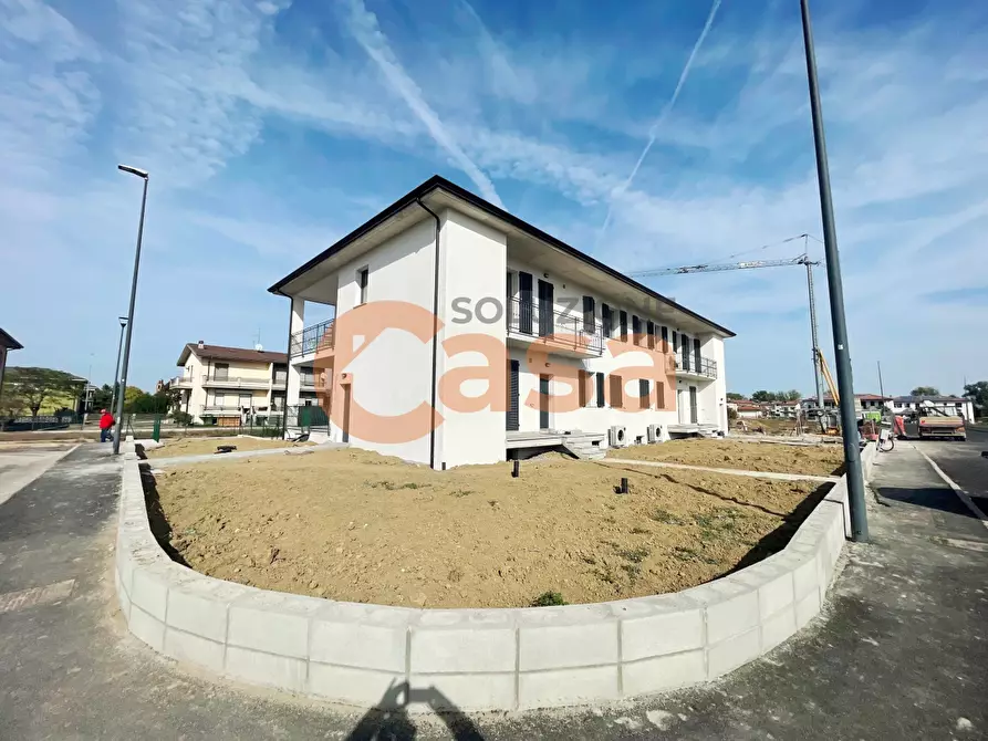 Immagine 1 di Appartamento in vendita  in Via Puccini a Agazzano