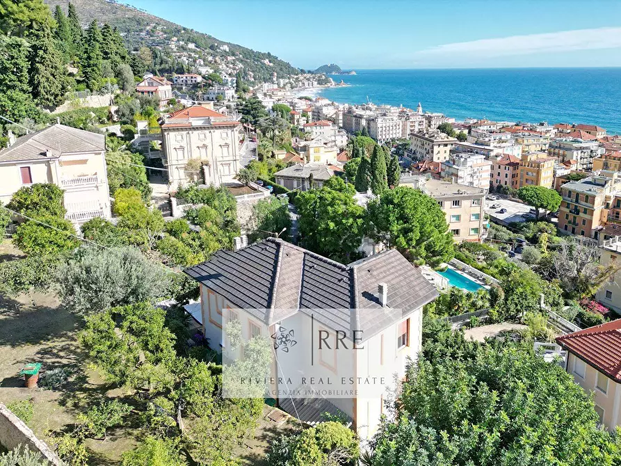 casa indipendente in vendita ad Alassio