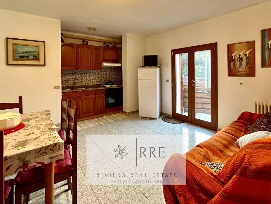 Immagine 13 di Appartamento in vendita  in Via San Damiano a Andora