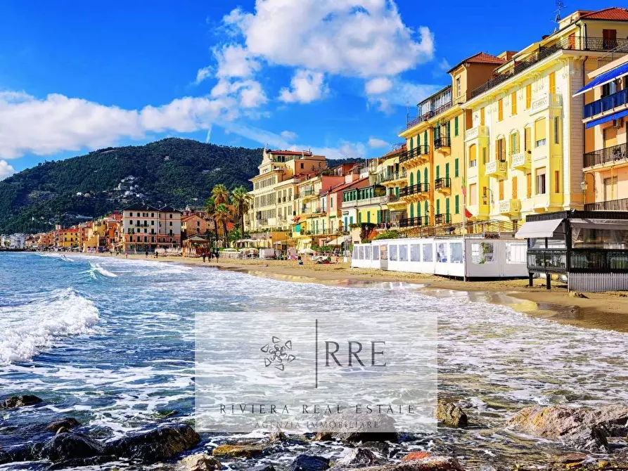 Immagine 3 di Albergo/B&B/Residence in vendita  in centrale a Alassio