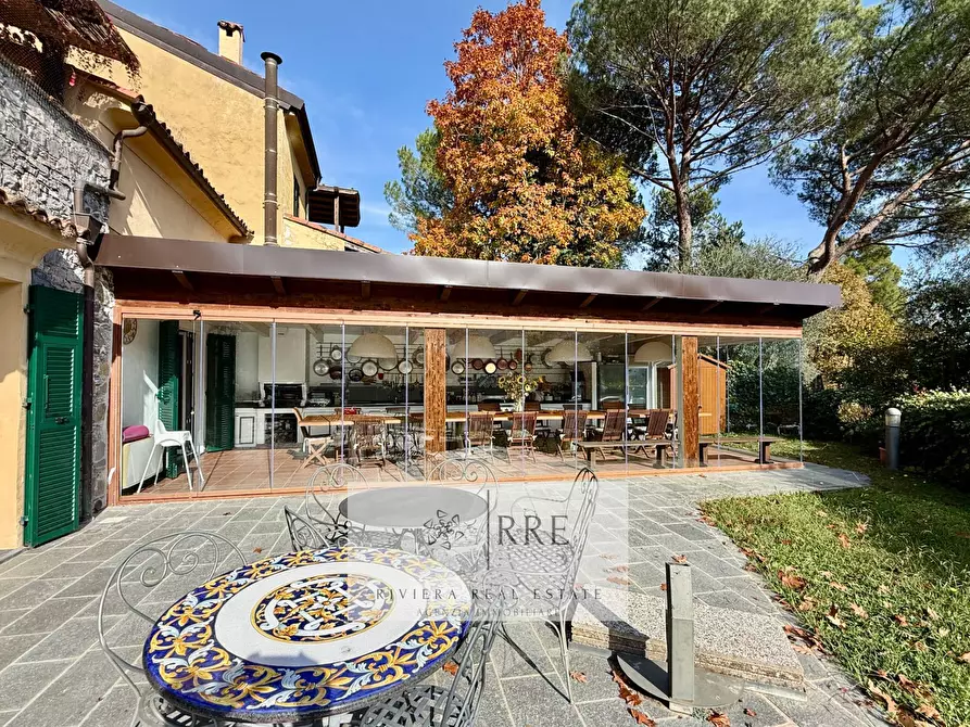 Immagine 14 di Villa in vendita  in dentro il Golf Club a Casanova Lerrone