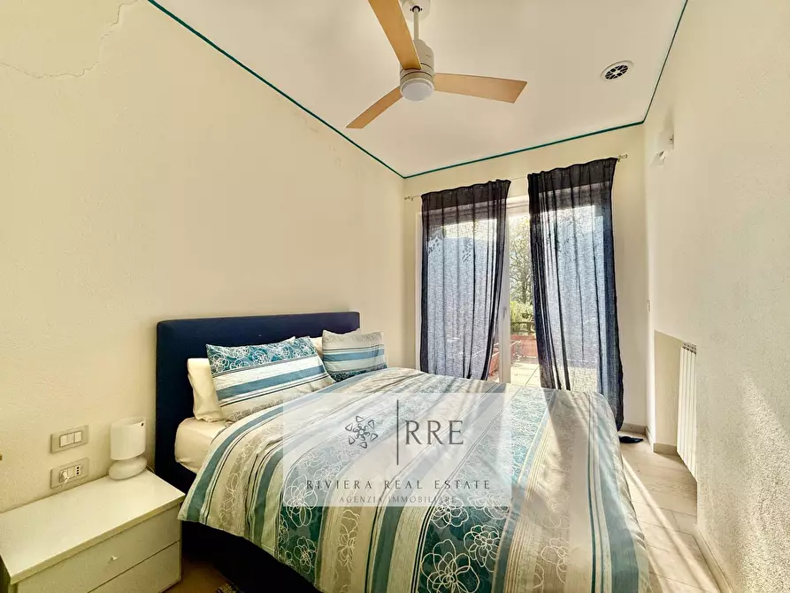 Immagine 35 di Villa in vendita  in dentro il Golf Club a Casanova Lerrone