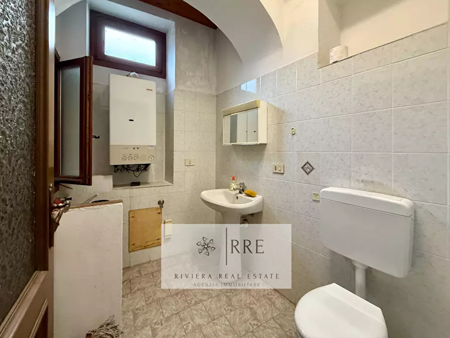 Immagine 16 di Appartamento in vendita  in Piazza Cavour a Armo