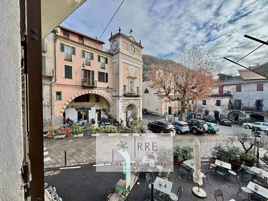 Immagine 1 di Appartamento in vendita  in Piazza Cavour a Armo