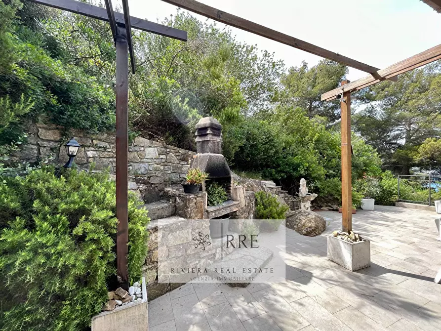 Immagine 11 di Casa semindipendente in vendita  in viale Piemonte a Andora