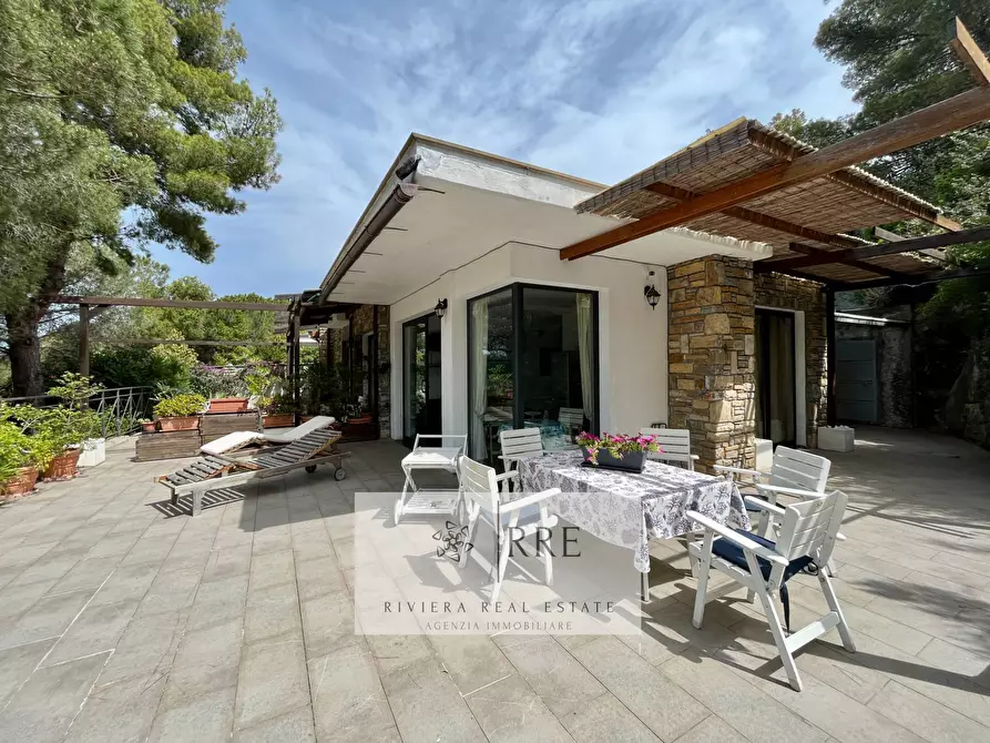 Immagine 7 di Casa semindipendente in vendita  in viale Piemonte a Andora