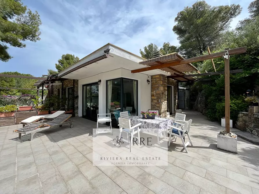 Immagine 13 di Casa semindipendente in vendita  in viale Piemonte a Andora