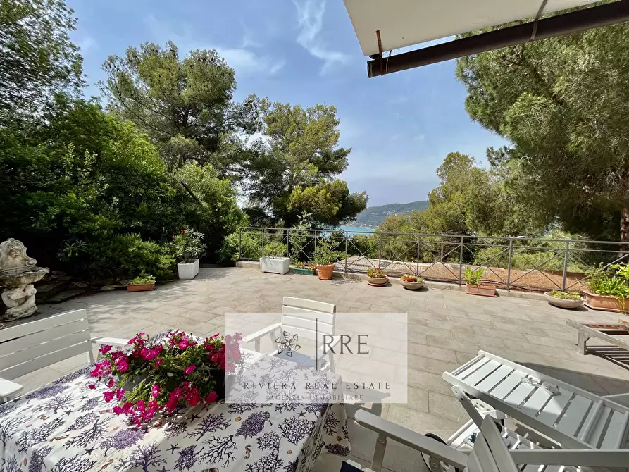 Immagine 17 di Casa semindipendente in vendita  in viale Piemonte a Andora