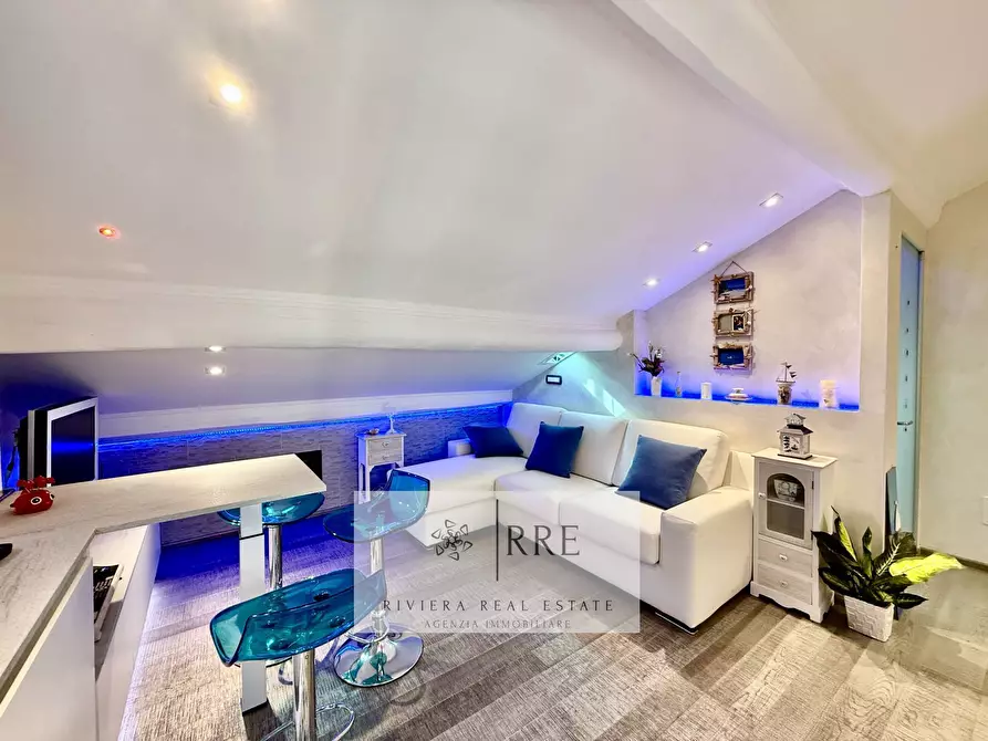 Immagine 4 di Appartamento in vendita  in via Garibaldi a Loano