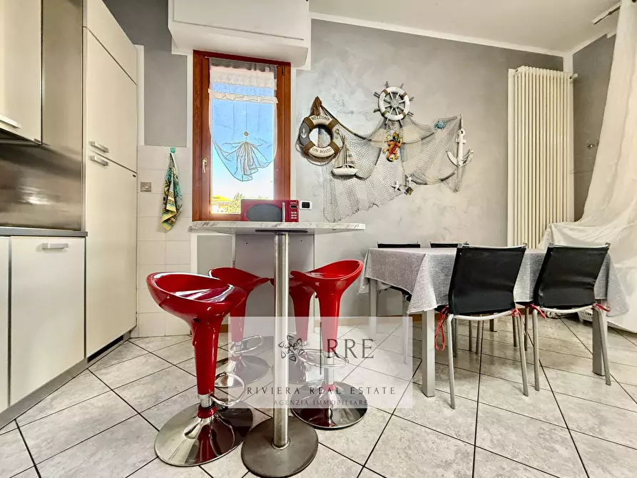 Immagine 7 di Appartamento in vendita  in via Aurelia a Loano