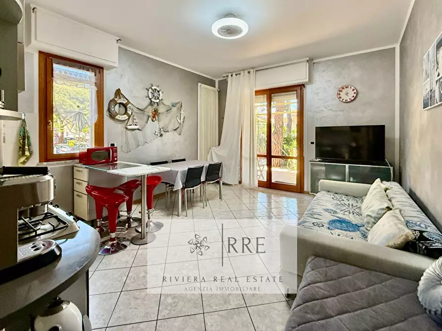 Immagine 3 di Appartamento in vendita  in via Aurelia a Loano