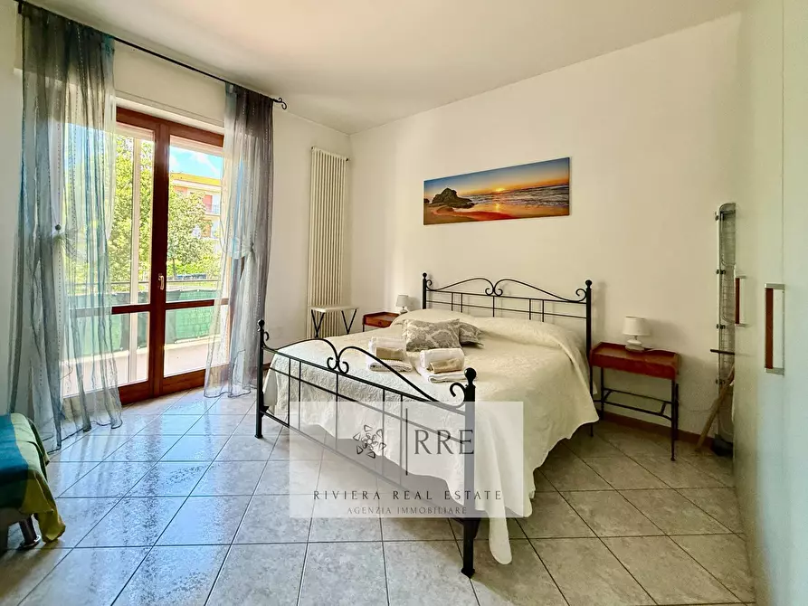 Immagine 19 di Appartamento in vendita  in via Aurelia a Loano