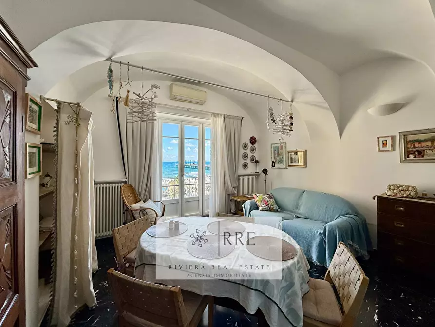 Immagine 16 di Appartamento in vendita  in passeggiata Grollero a Alassio