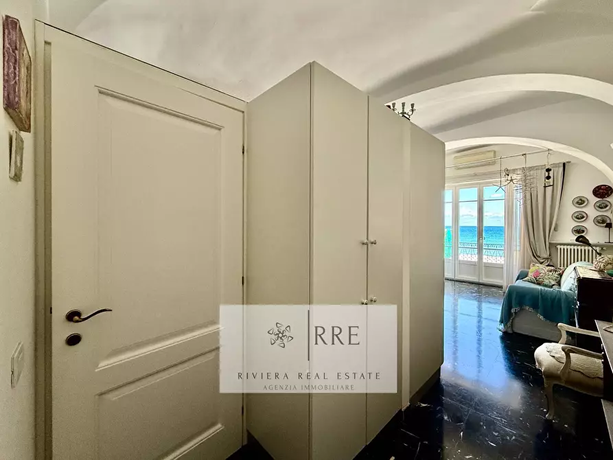 Immagine 31 di Appartamento in vendita  in passeggiata Grollero a Alassio