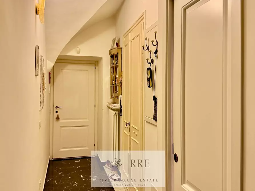 Immagine 39 di Appartamento in vendita  in passeggiata Grollero a Alassio