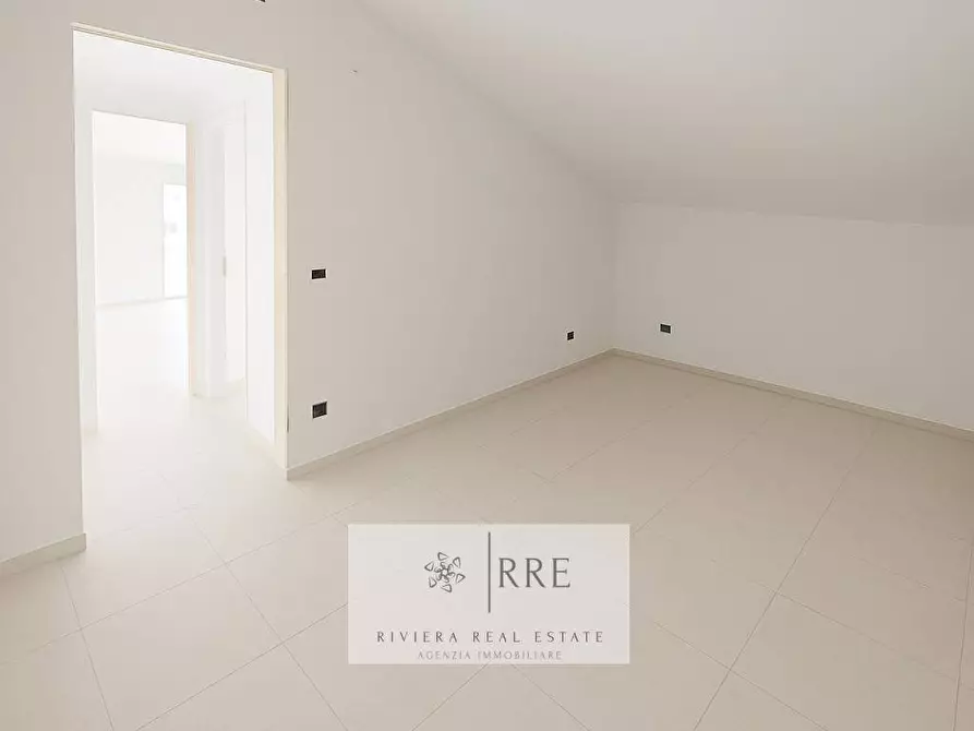 Immagine 7 di Appartamento in vendita  in via Mantova a Loano