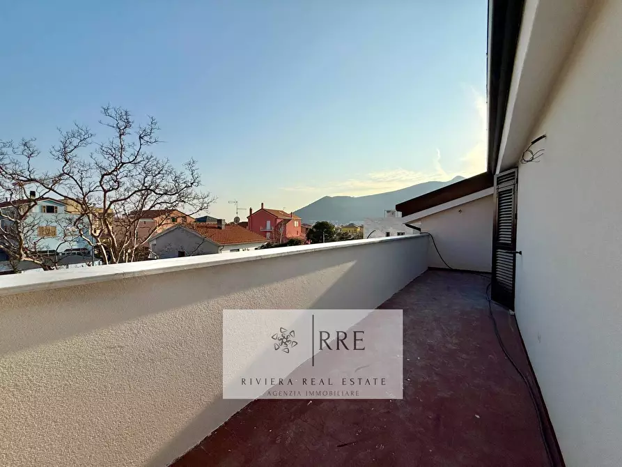 Immagine 4 di Appartamento in vendita  in via Mantova a Loano