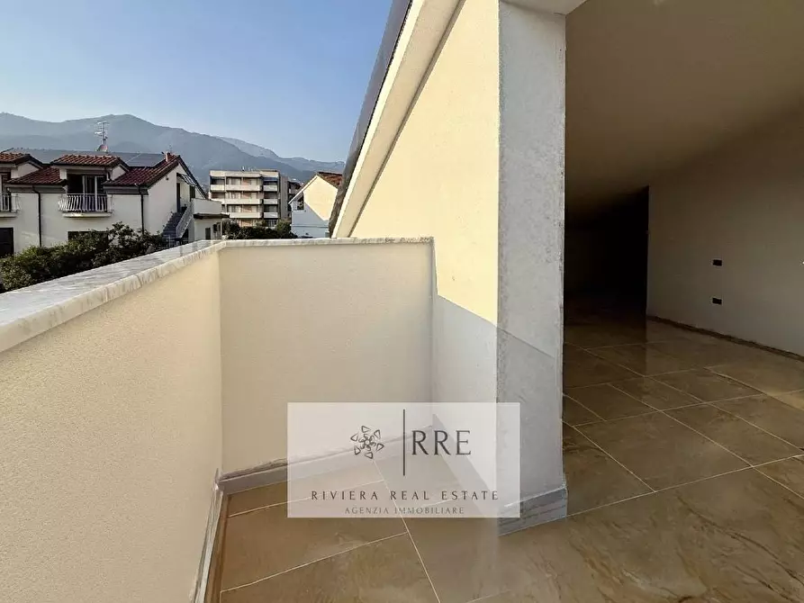 Immagine 3 di Appartamento in vendita  in via Mantova a Loano