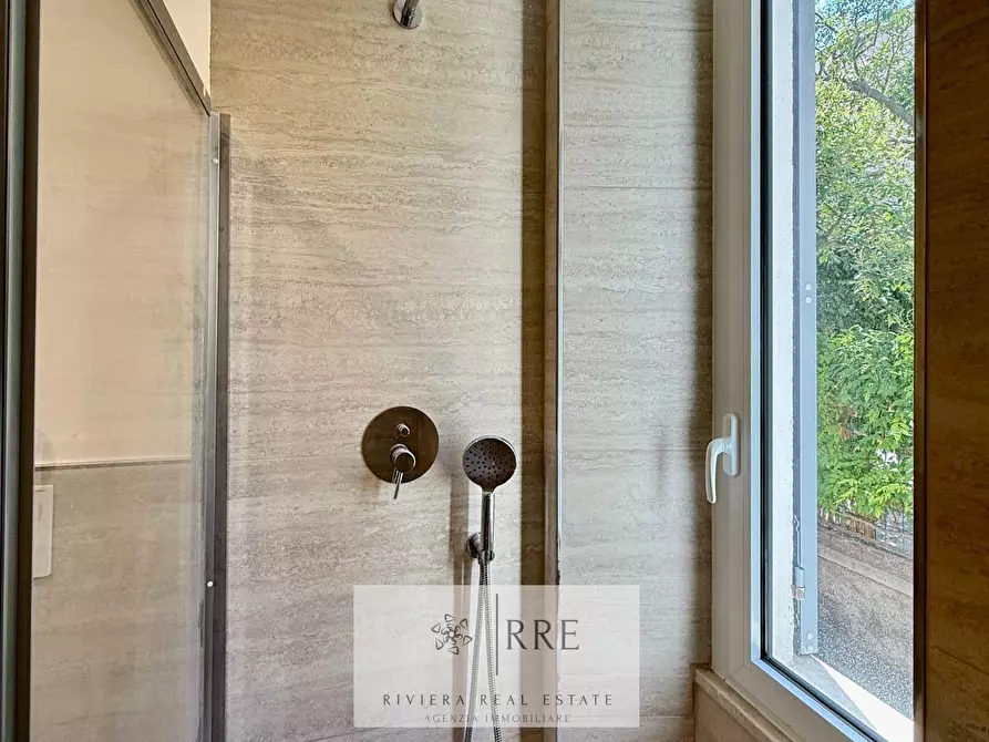 Immagine 8 di Appartamento in vendita  in c.so Dante Alighieri a Alassio