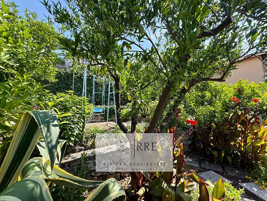 Immagine 26 di Villa in vendita  in Villaggio del Sole a Borgio Verezzi