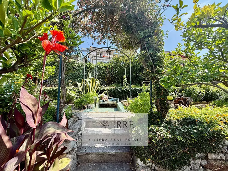 Immagine 23 di Villa in vendita  in Villaggio del Sole a Borgio Verezzi