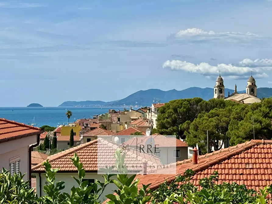 Immagine 37 di Villa in vendita  in Villaggio del Sole a Borgio Verezzi