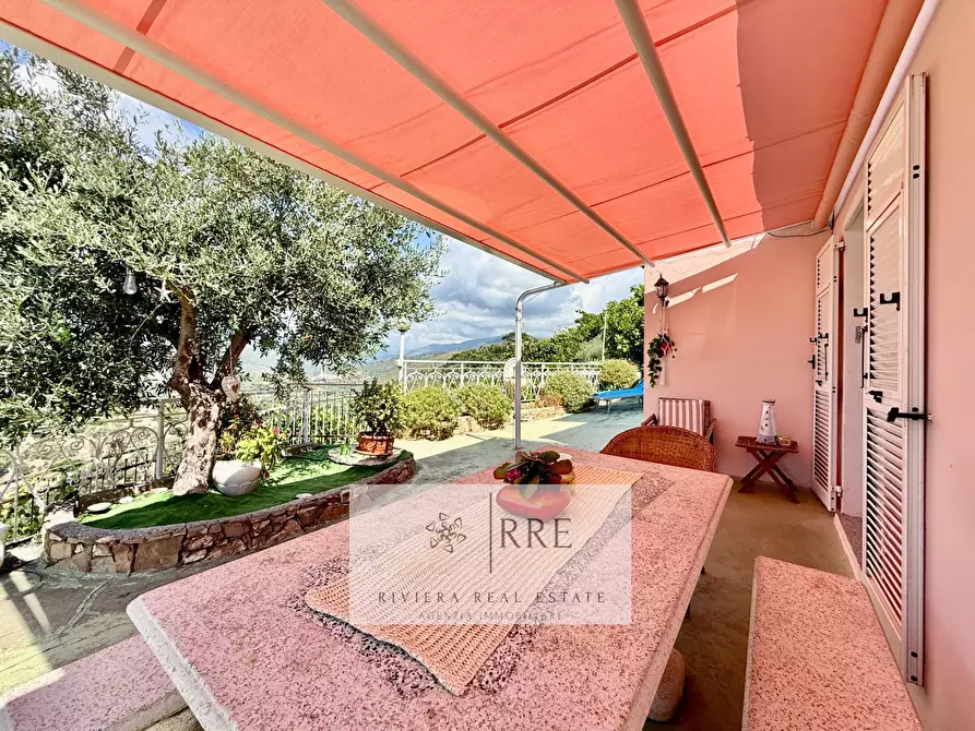 Immagine 32 di Villa in vendita  in alle Cascine a Imperia