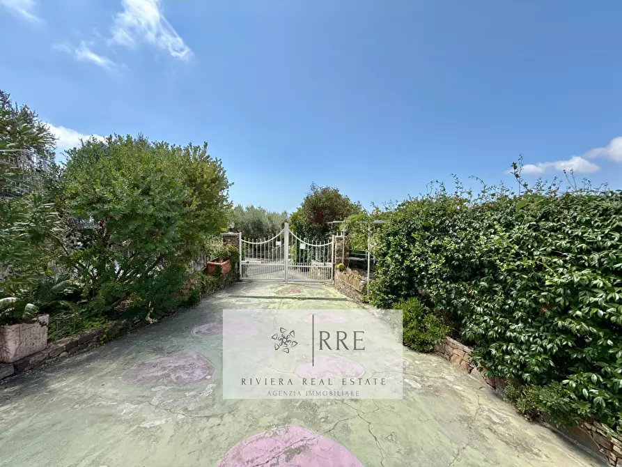 Immagine 36 di Villa in vendita  in alle Cascine a Imperia