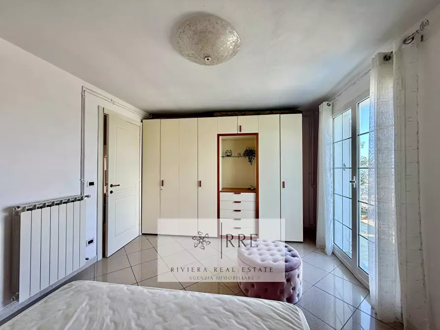 Immagine 25 di Villa in vendita  in alle Cascine a Imperia