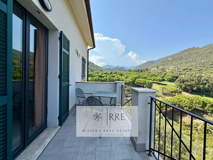 Immagine 25 di Appartamento in vendita  in Castellaro Golf Resort a Castellaro